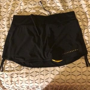 Live strong skort black and yellow